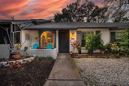 3912 El Camino Ct Largo, FL 33771