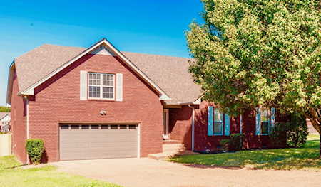 208 Fox Hunt Ln Lebanon, TN 37087