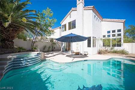 9433 Summer Rain Dr Las Vegas, NV 89134