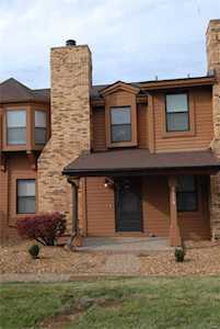 2019 Avignon Dr St Charles, MO 63303