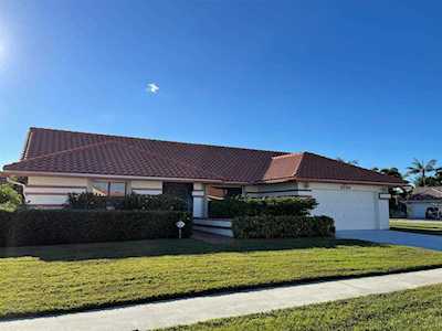 5894 Sun Pointe Circle Boynton Beach, FL 33437