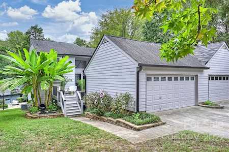 9006 St Croix Ln Charlotte, NC 28277