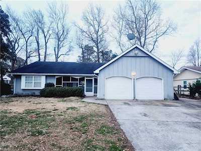 6201 Auburn Dr Virginia Beach, VA 23464