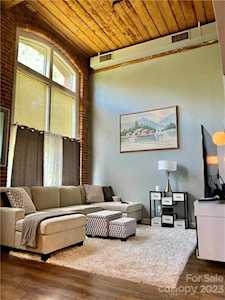 201 Hoskins Rd Charlotte, NC 28208