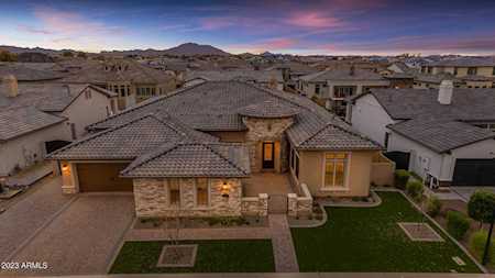 2751 E Sandy Way Gilbert, AZ 85297