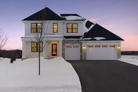 4616 Meadowview Lane Minnetrista, MN 55331