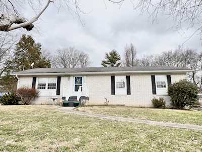 1149 Peninsula Dr Gallatin, TN 37066