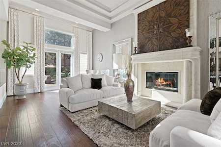 8925 Brook Bay Ct Las Vegas, NV 89134