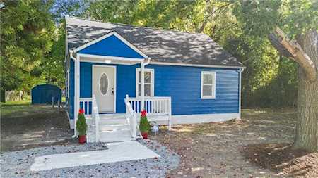 8 Mcdonald Rd Hampton, VA 23669
