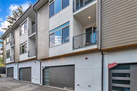 14709 32nd Ave NE #D Shoreline, WA 98155
