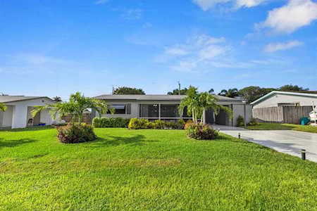 414 SW 8th Avenue Boynton Beach, FL 33435