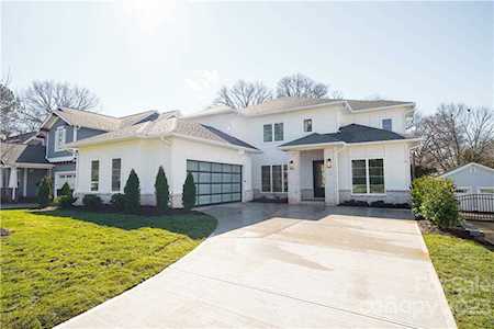 626 Melbourne Ct Charlotte, NC 28209