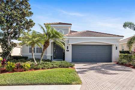 323 River Enclave Ct Bradenton, FL 34212