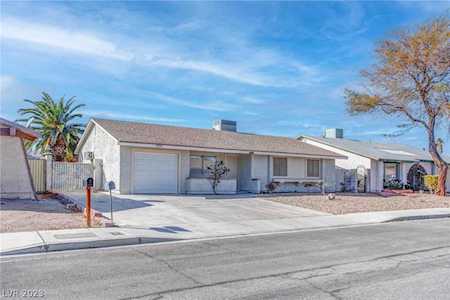 2504 Conestoga Trl Las Vegas, NV 89108