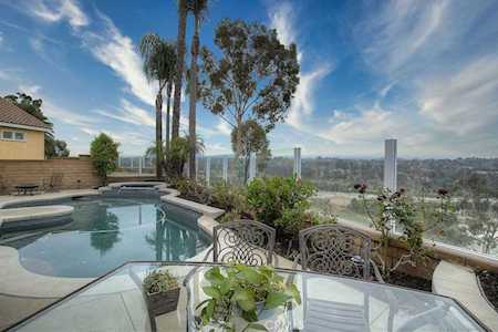 26532 Meadow Crest Dr Laguna Hills, CA 92653