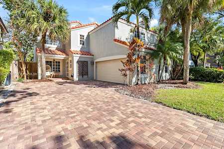 10351 NW 11th Ct Plantation, FL 33322