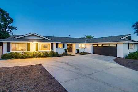 1594 Hillsmont Dr El Cajon, CA 92020