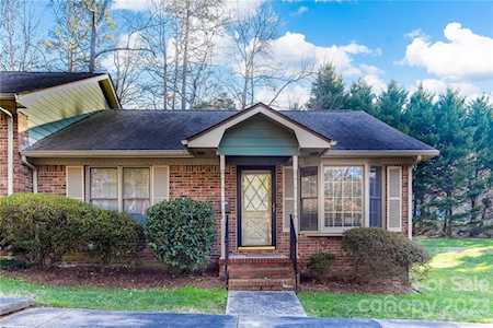 113 Phil Ct Fort Mill, SC 29715