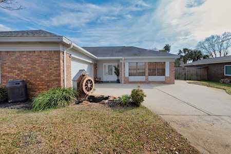 1011 Boulevard De La Parisienne Mary Esther, FL 32569