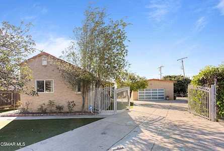 2764 Petit St Camarillo, CA 93012