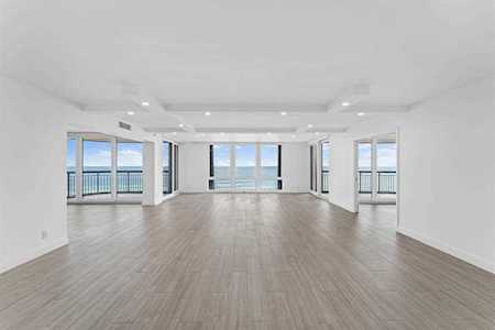 5380 N Ocean Drive #9-I Singer Island, FL 33404