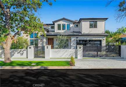 4924 Ventura Canyon Ave Sherman Oaks, CA 91423