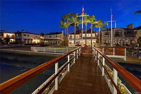 1515 E Bay Ave Newport Beach, CA 92661