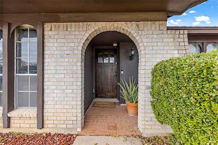 6645 Betty Drive Watauga, TX 76148