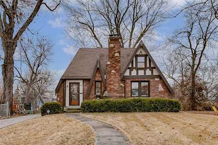 1849 E 76th St Kansas City, MO 64132