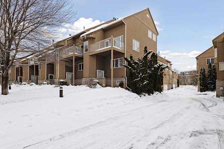 2846 Kenwood Isles Drive Minneapolis, MN 55408