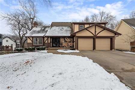 8266 W 117th St Overland Park, KS 66210