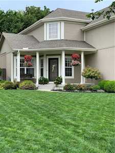 12222 Pebble Beach Dr Kansas City, KS 66109