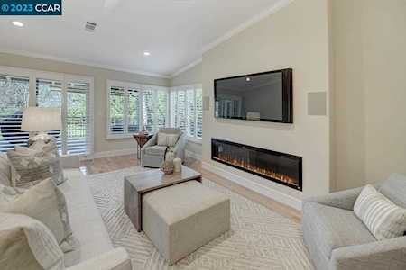 945 Terra California Dr Walnut Creek, CA 94595
