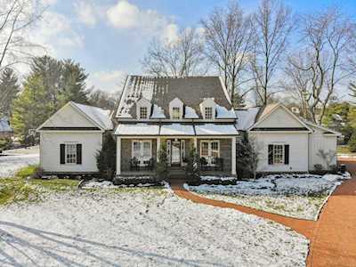 13 Pickett Place New Albany, OH 43054