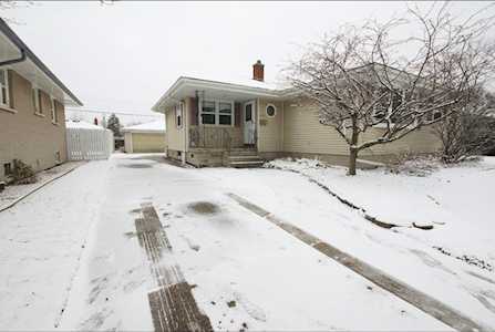 2022 38th St Highland, IN 46322
