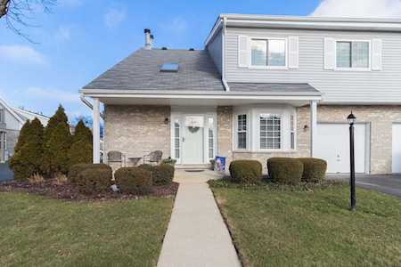 3522 Princeton Ave Aurora, IL 60504