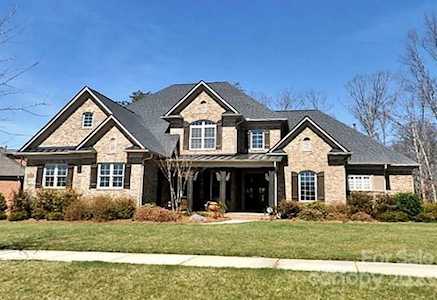 8049 Front Park Circle Huntersville, NC 28078
