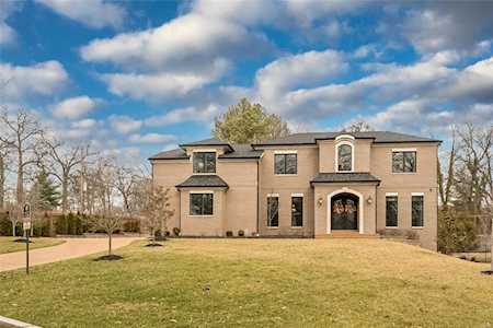 1 Tuscany Park Clayton, MO 63105