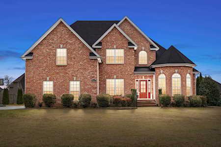 3927 Rowland Rd Murfreesboro, TN 37128