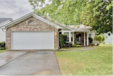 1685 Aaronwood Dr Old Hickory, TN 37138