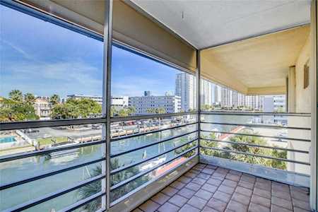 3849 NE 169th St #412 North Miami Beach, FL 33160