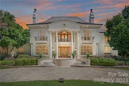 7545 Morrocroft Farms Ln Charlotte, NC 28211
