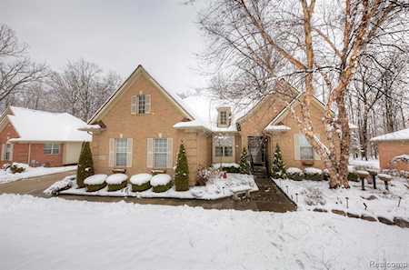 2897 Tall Oak Ln Canton Twp, MI 48188