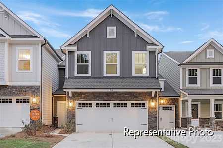 940 Canopy Falls Ln York, SC 29745