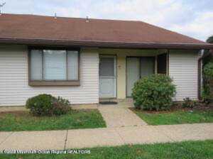 56 Amberly Dr #D Manalapan, NJ 07726