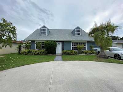 293 Balsam Street Palm Beach Gardens, FL 33410