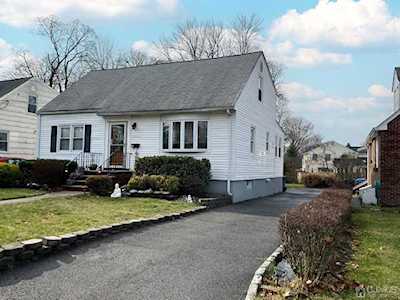 21 Upland Avenue Metuchen, NJ 08840