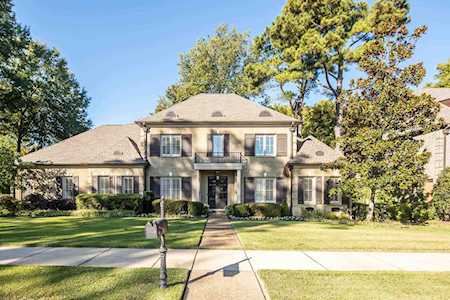 2235 Beau Ridge Cv Germantown, TN 38138