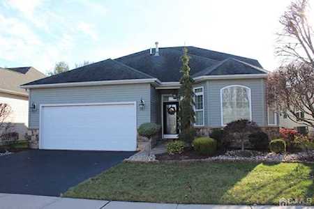 37 Vineyard Court Monroe, NJ 08831