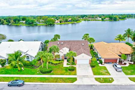 1152 Lake Breeze Drive Wellington, FL 33414
